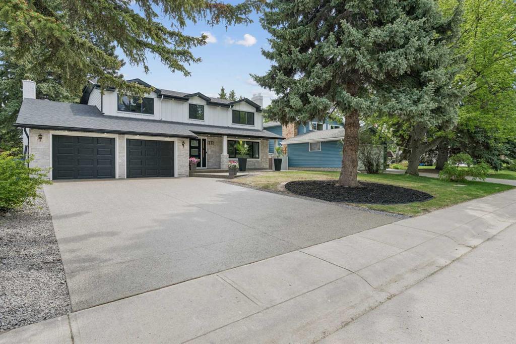 111 Canata Close SW photo 4