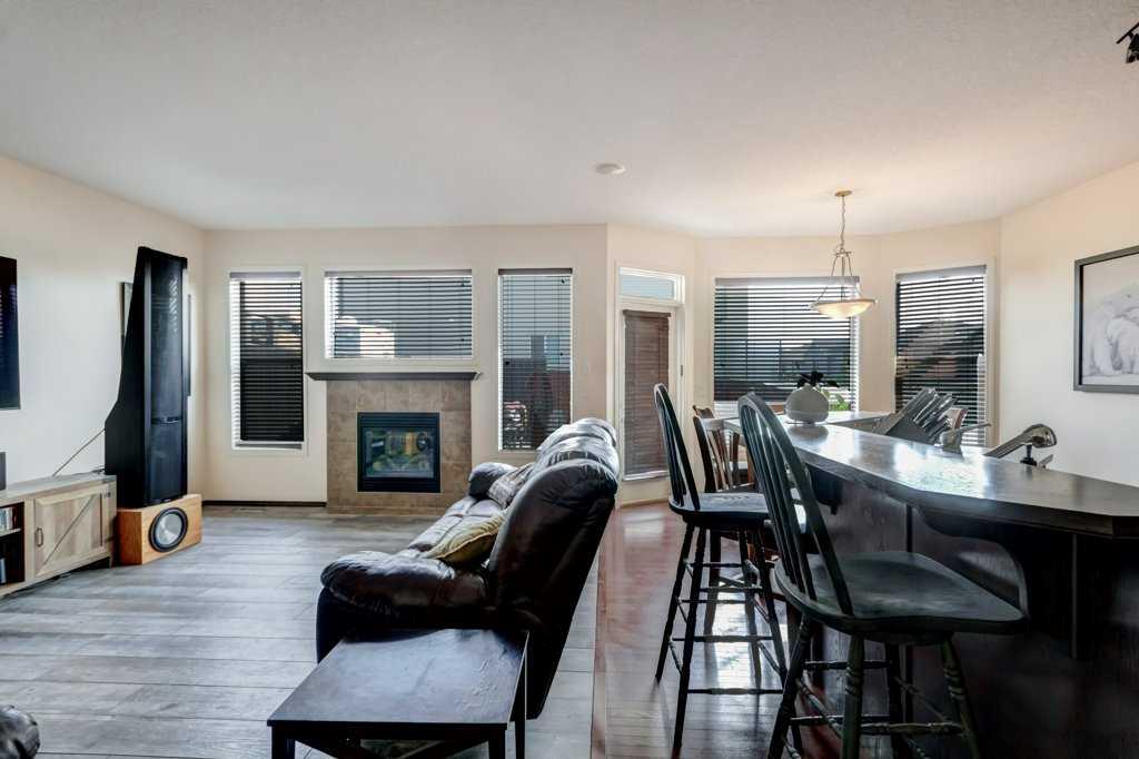 265 Brightonwoods Gardens SE photo 4