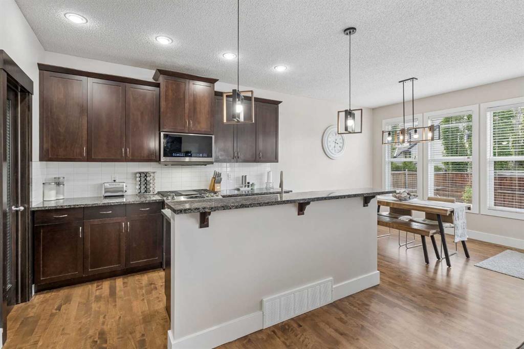 45 Mahogany Terrace SE photo 5