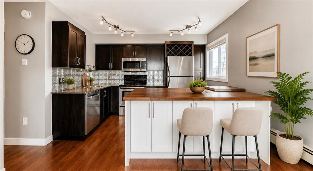 2902 17 Avenue SW #4 photo 2