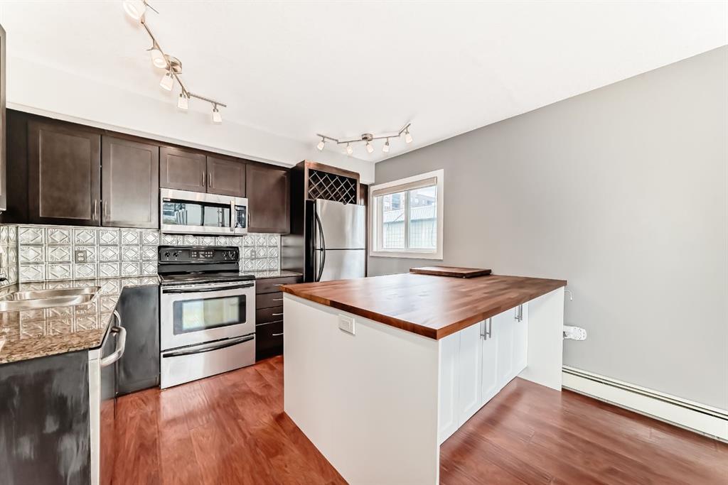 2902 17 Avenue SW #4 photo 3