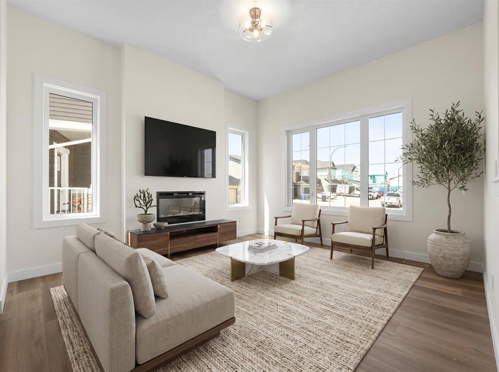 568 Buffaloberry Manor SE photo 5