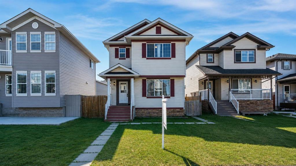 23 Taralake Road NE