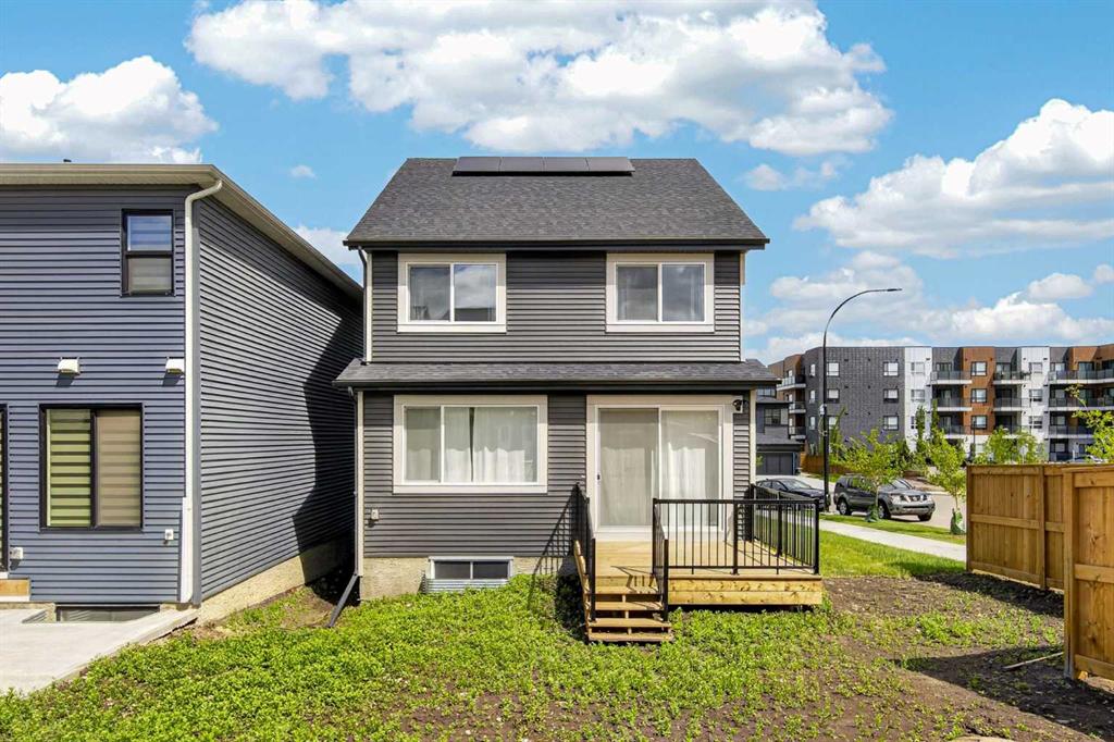 264 Edith Place NW photo 4