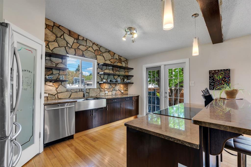 6316 Crowchild Trail SW photo 5