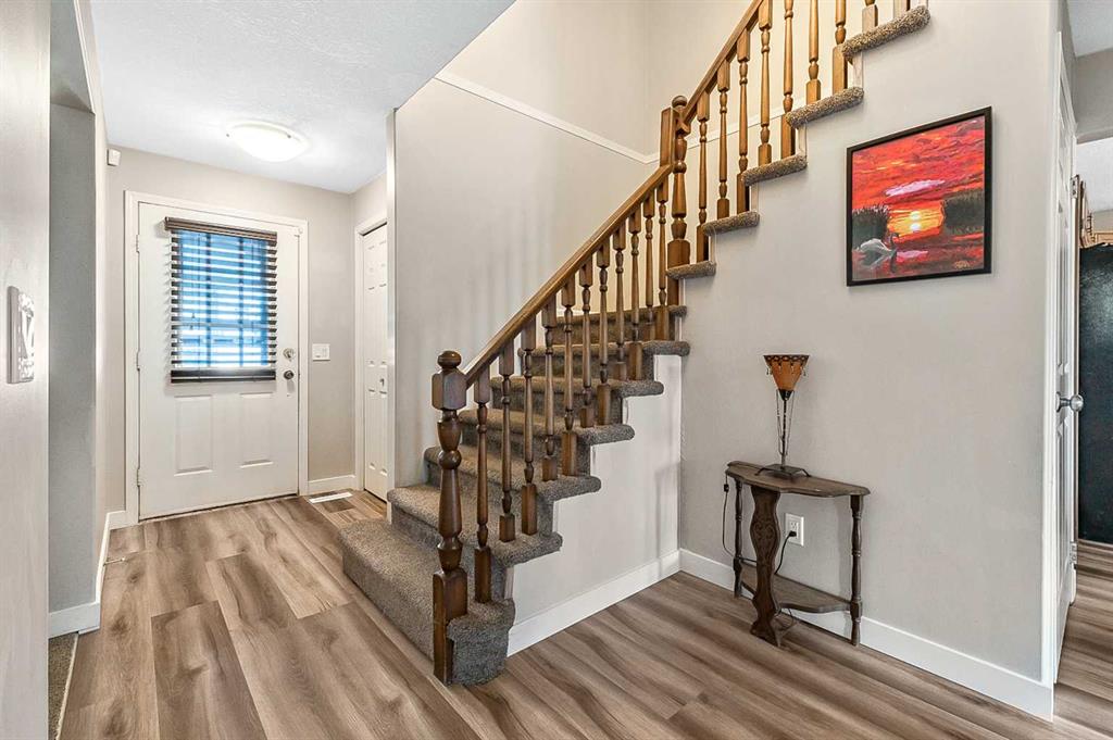 36 Millside Way SW photo 4