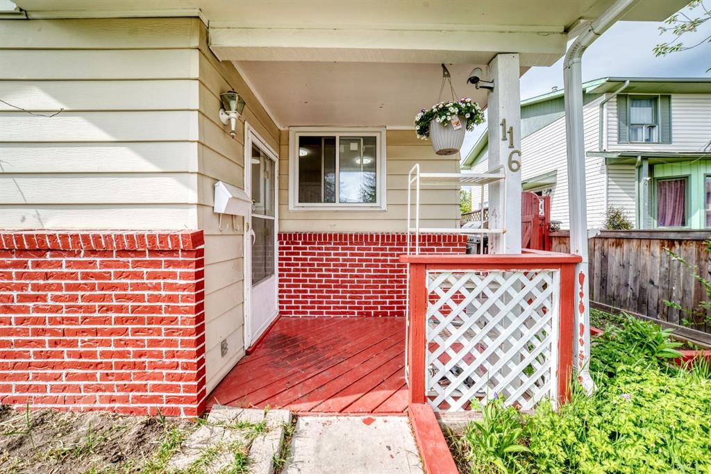 116 Pineson Place NE photo 2