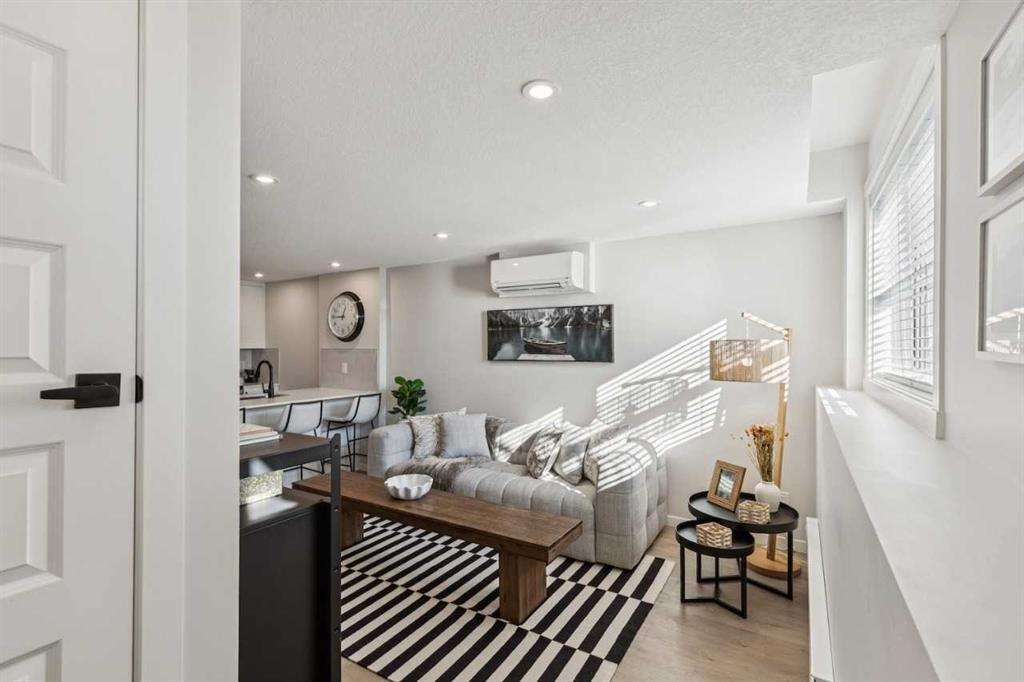 63 Belmont Passage SW #110 photo 2
