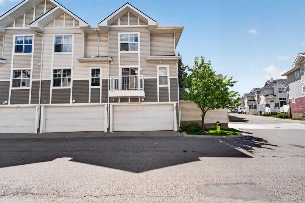 3031 New Brighton Gardens SE photo 5