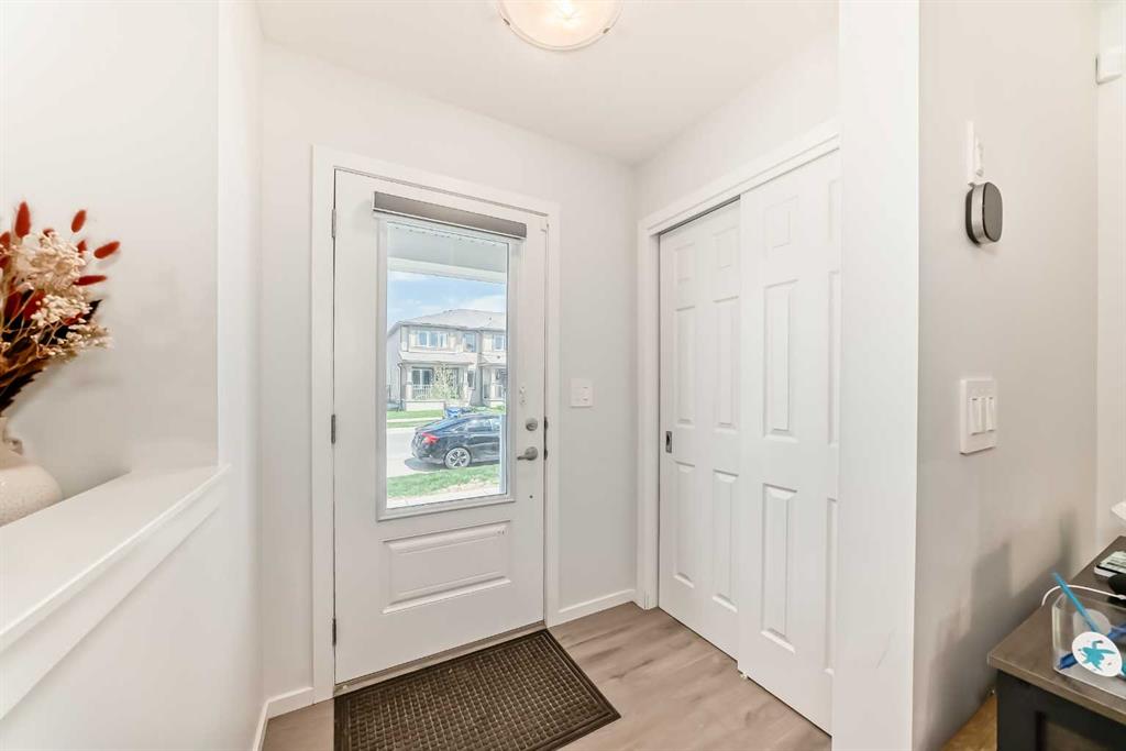 1387 148 Avenue NW photo 5
