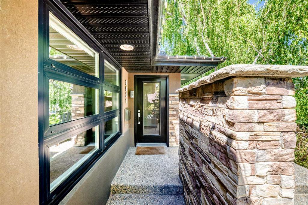 3631 12 Street SW photo 4