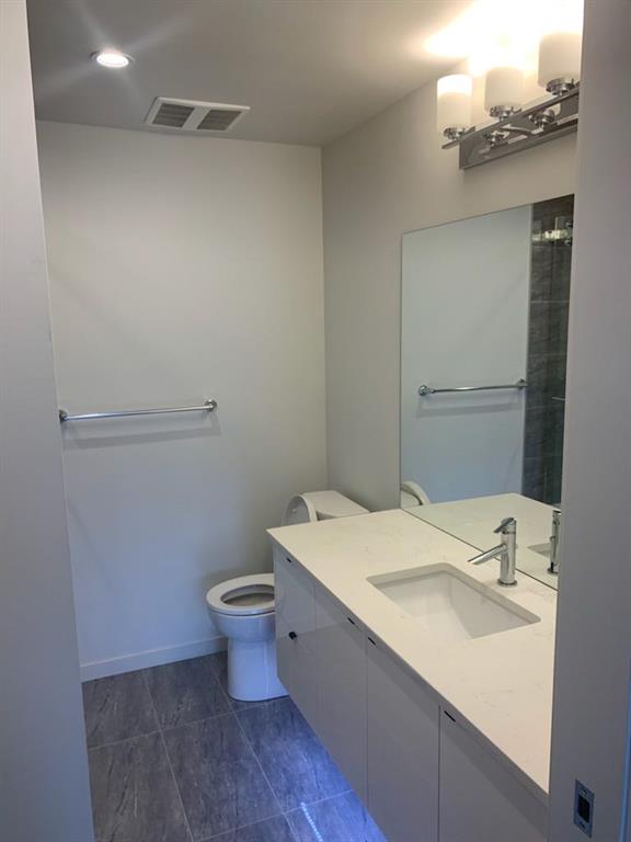 317 22 Avenue SW #306 photo 5