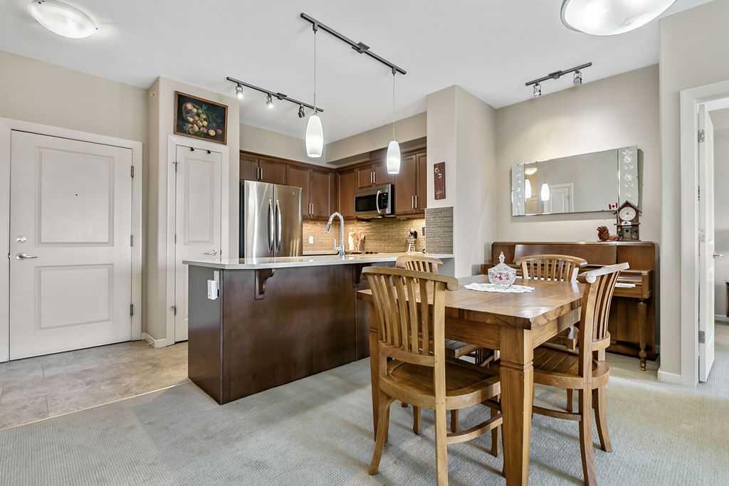 310 Mckenzie Towne Gate SE #3405 photo 5