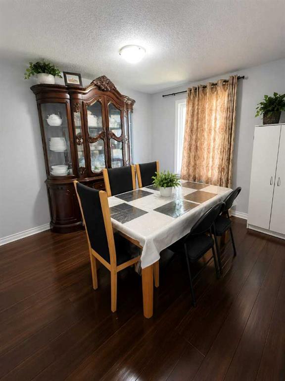6479 68 Street NE photo 5