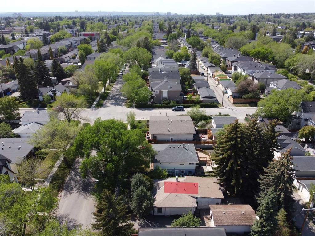 232 27 Avenue NW photo 5