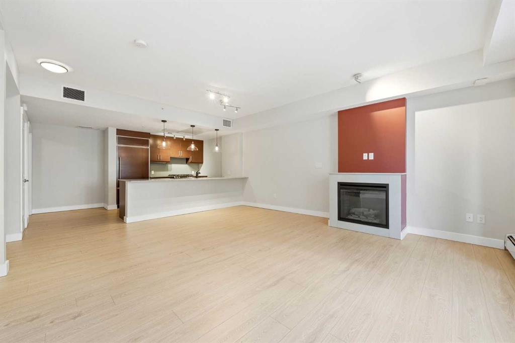 733 2 Avenue SW #103 photo 2