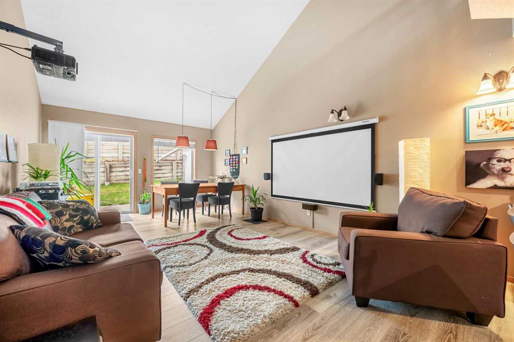 118 Somervale Point SW photo 4
