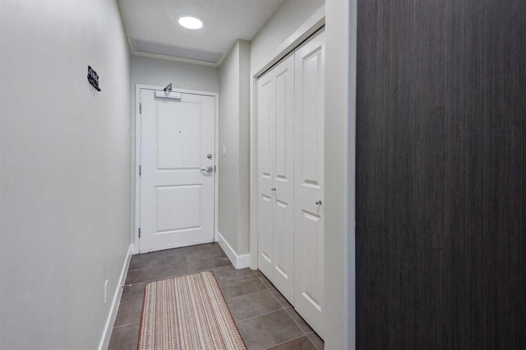 77 Spruce Place SW #1103 photo 4