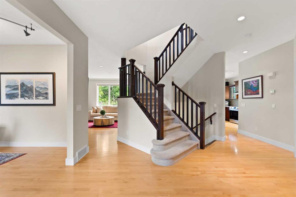 49 Wentworth Mews SW photo 4