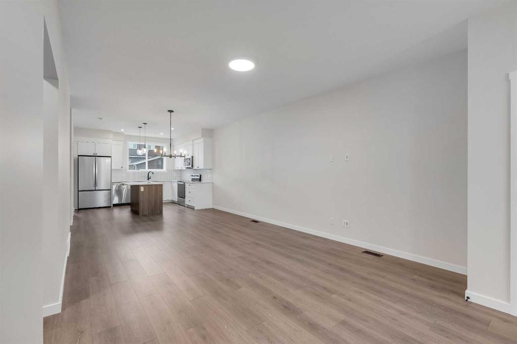 50 Creekview Gardens SW photo 5