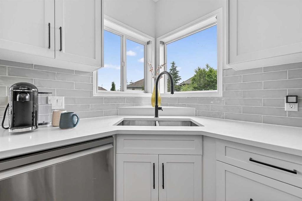 36 Somerside Bay SW photo 4