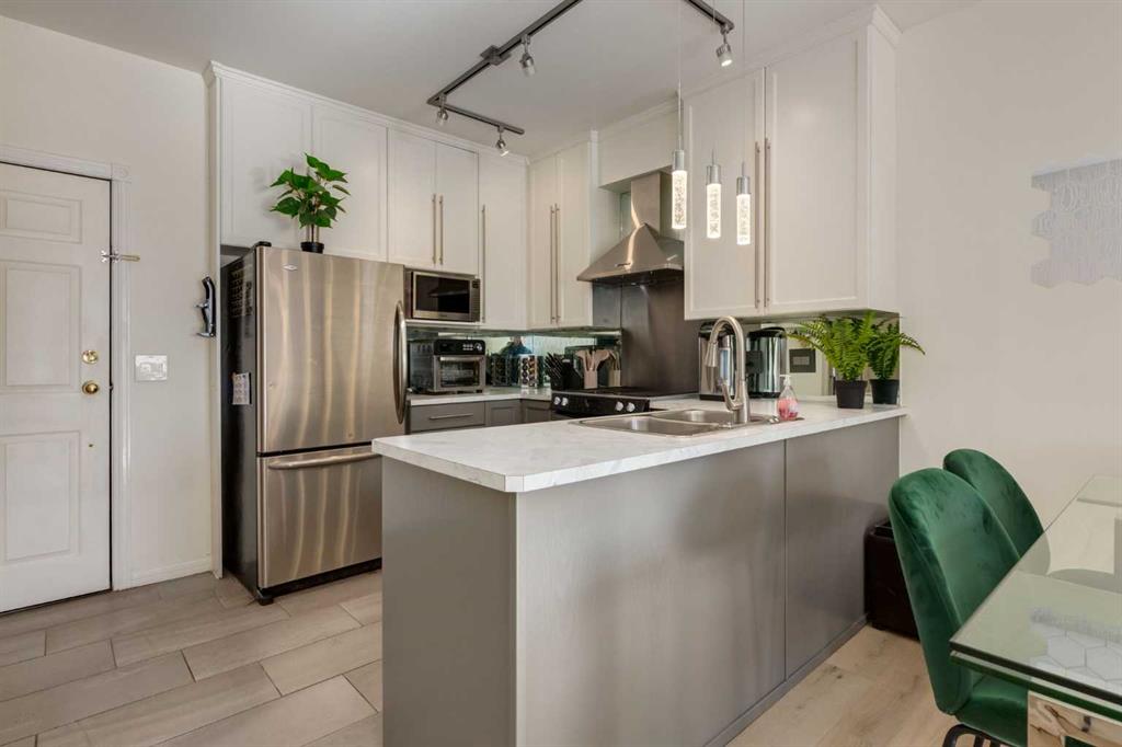 1920 14 Avenue NE #132