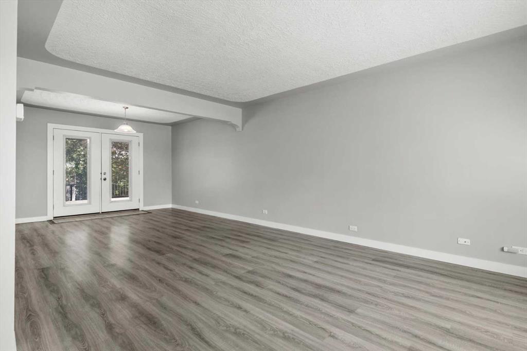 1615 22A Street NW photo 2