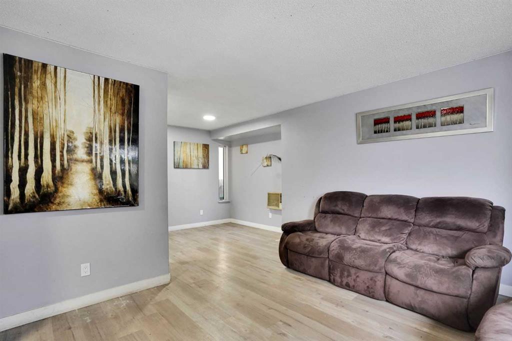 133 MARTINGLEN Way NE photo 5