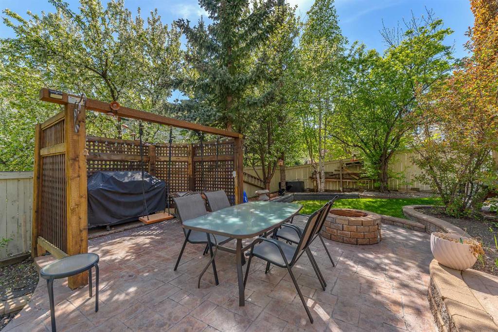 33 Edgevalley Way NW photo 5