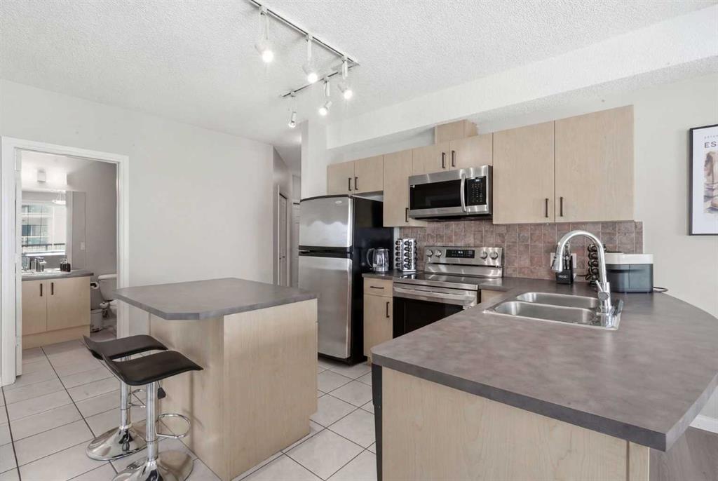 108 15 Avenue SE #307 photo 4