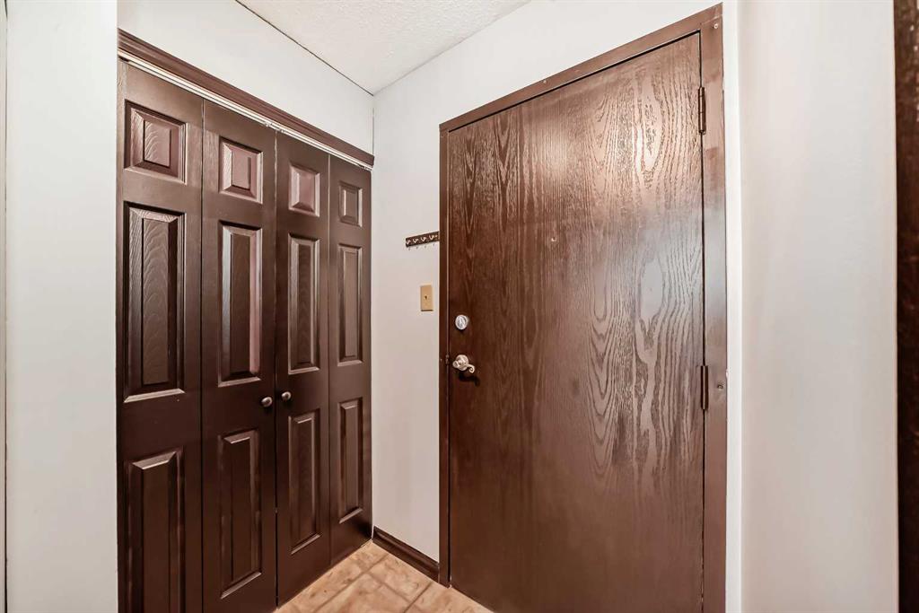 1613 11 Avenue SW #202 photo 5