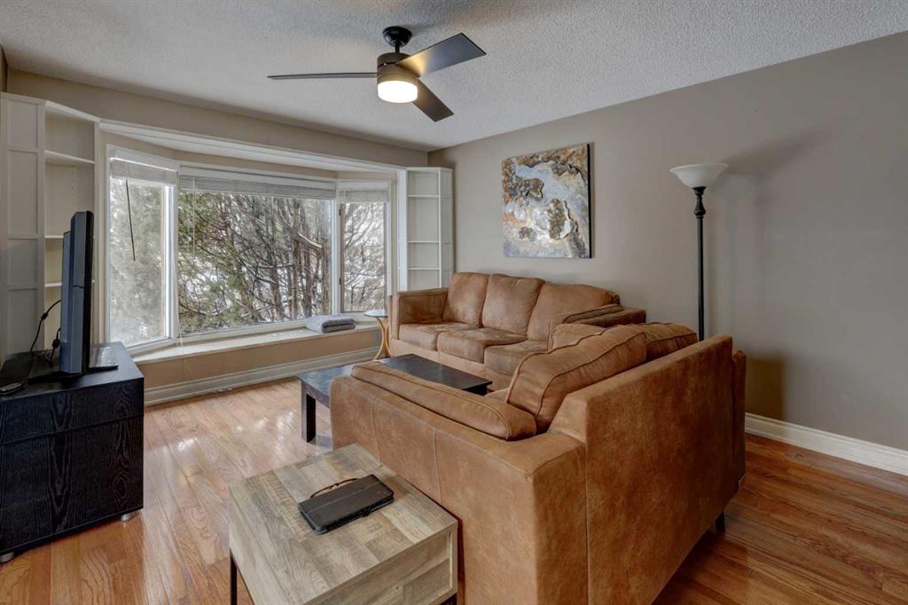 16 Martingrove Mews NE photo 4