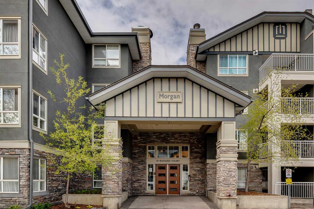 35 Richard Court SW #205