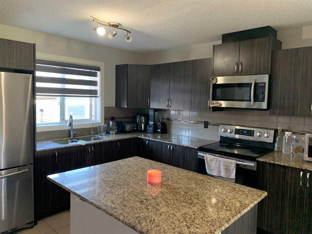222 Skyview Ranch Boulevard NE photo 4
