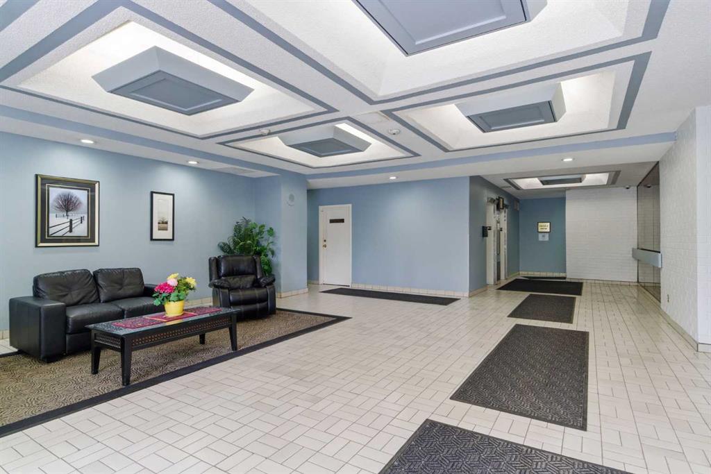 924 14 Avenue SW #806 photo 3