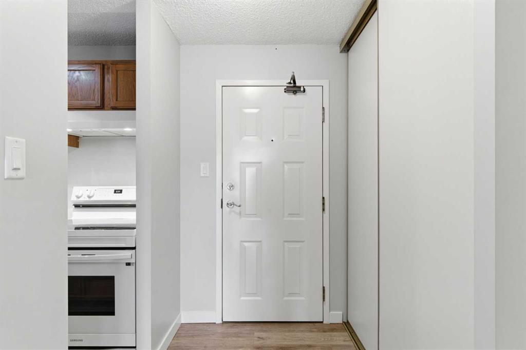 924 14 Avenue SW #806 photo 5