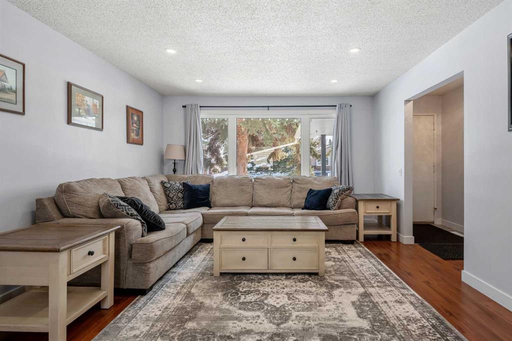 14520 Parkside Drive SE photo 3