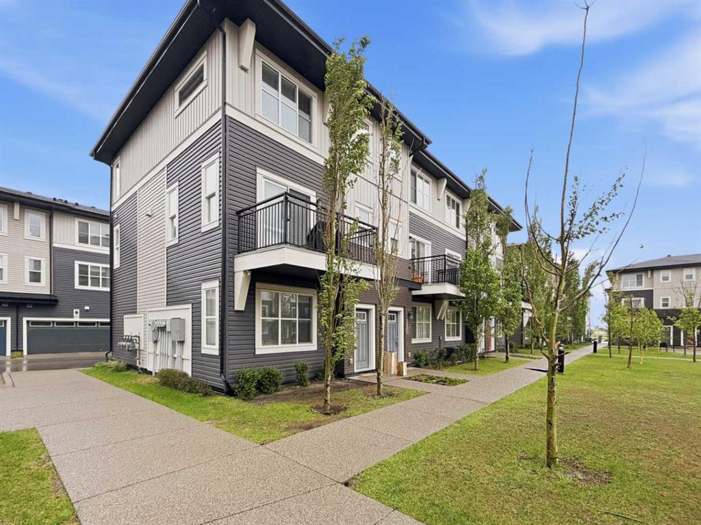 72 Cornerstone Manor NE #322
