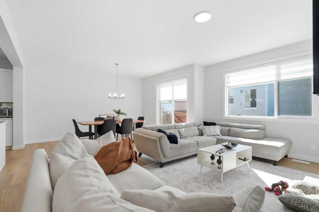 107 Versant View SW photo 5