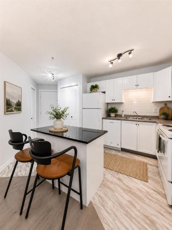 6224 17 Avenue SE #2215 photo 4