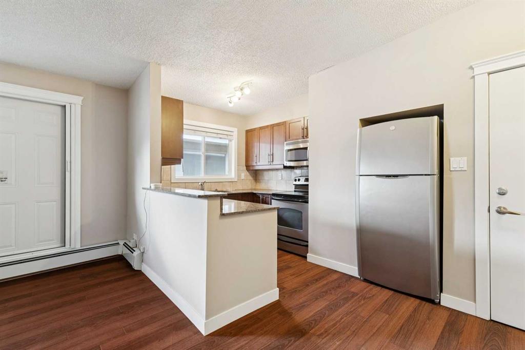 605 67 Avenue SW #4
