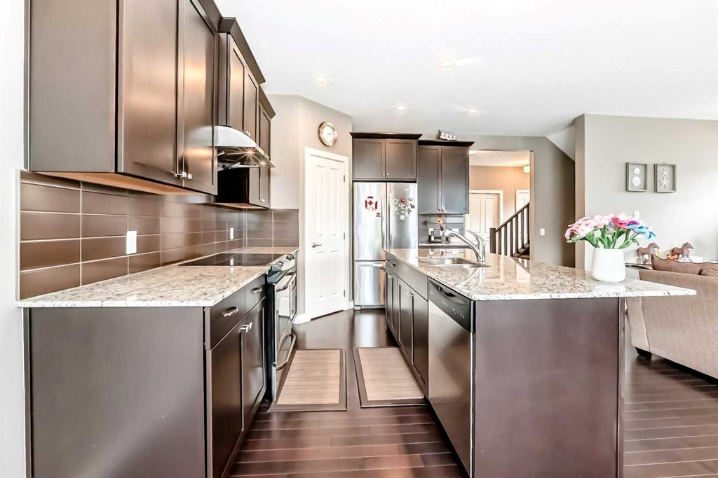 204 Evansview Road NW photo 3