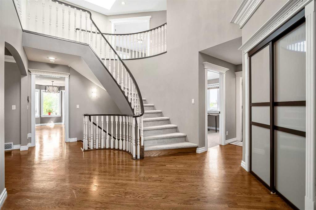 59 Signature Heights SW photo 3