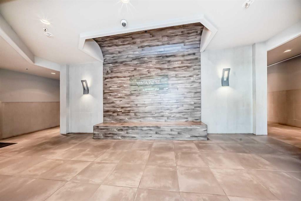 683 10 Street SW #1901 photo 2