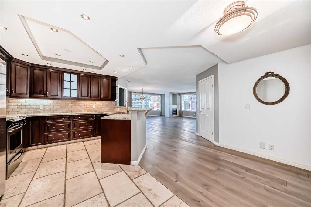683 10 Street SW #1901 photo 5