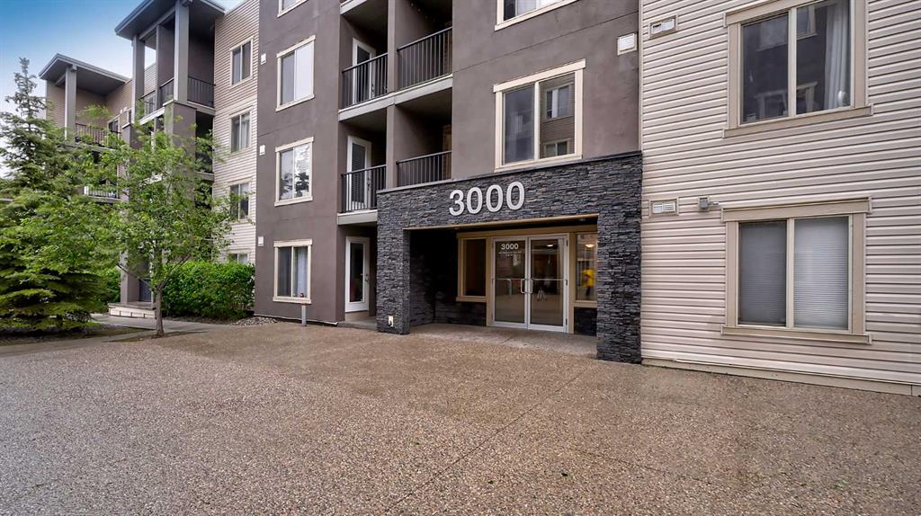 403 Mackenzie Way SW #3309