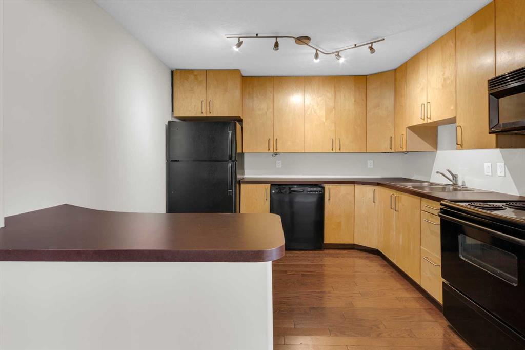 2002 11 Avenue SW #5 photo 5