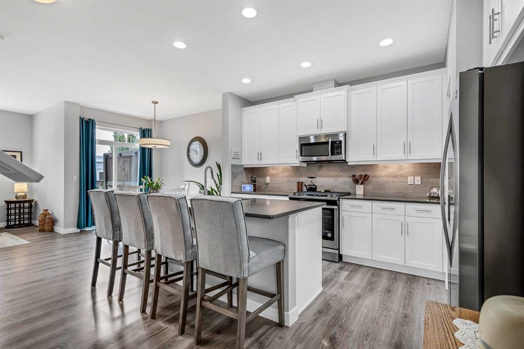 565 Midtown Street SW photo 3