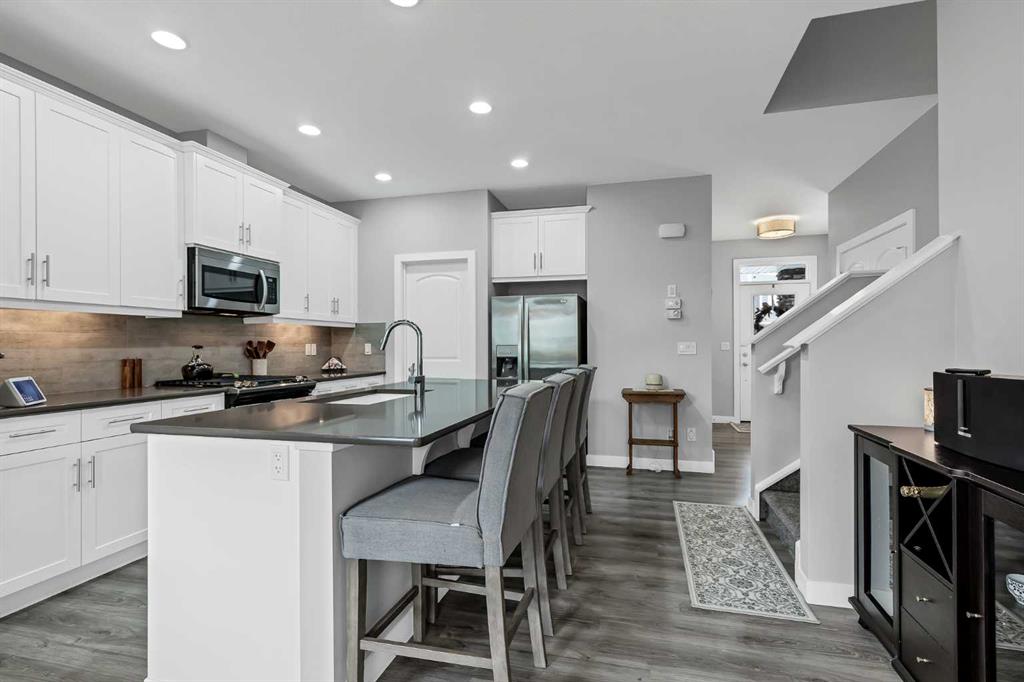 565 Midtown Street SW photo 4