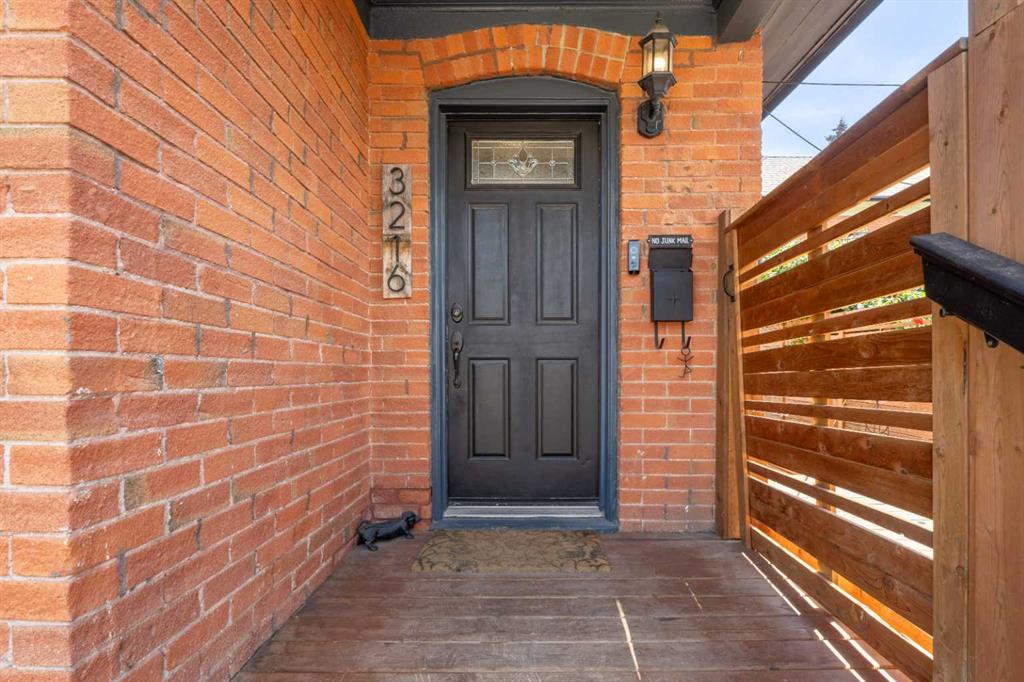 3216 17 Street SW photo 5